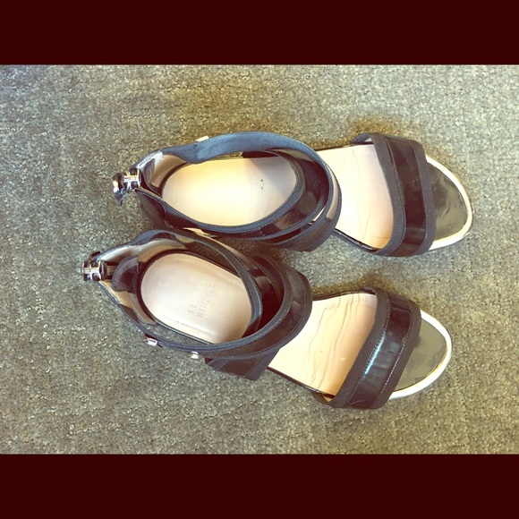 Stuart Weitzman Grecian sandals