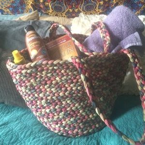 ☀️Old Navy whicker beach bag☀️