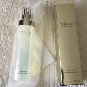 Cle de peau balancing lotion
