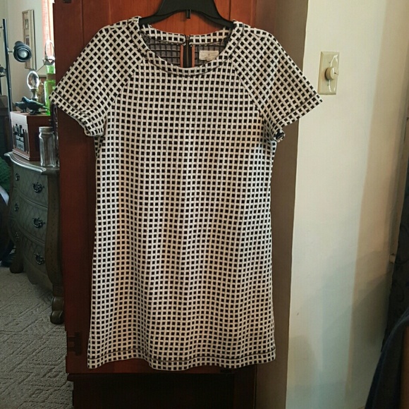 Lou & Grey Dresses & Skirts - Lou & Gray waffle texture dress, euc