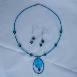 Necklace and earring set