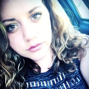 Meet your Posher, Sabrina
