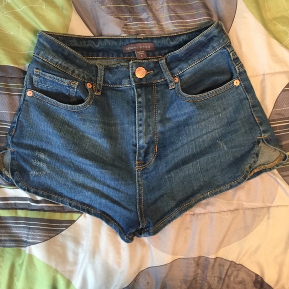 Kendall & Kylie Jean shorts