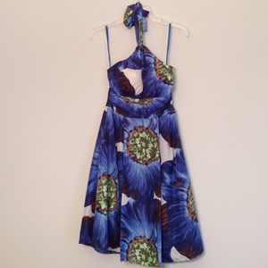 Cross neck halter dress size 2