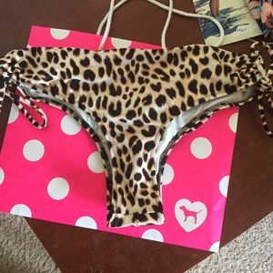 Cheetah print cheeky bikini bottom
