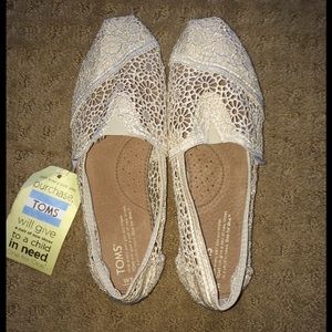 Toms Classic Lace Slip-on shoes