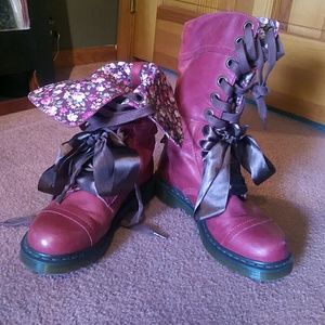 Doc Marten triumph 1914  14 eyelet