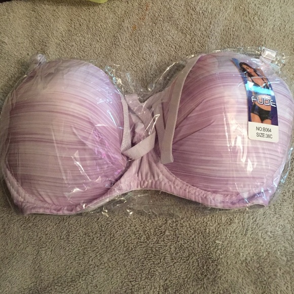 🎉FINAL REDUCTION🎉NWT Lavender 36C bra