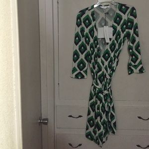 ✨Diane Von Furstenberg Wrap Dress✨