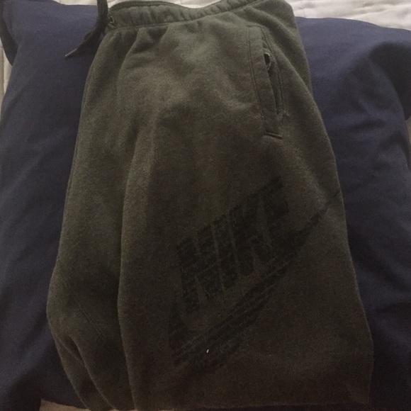 Nike joggers