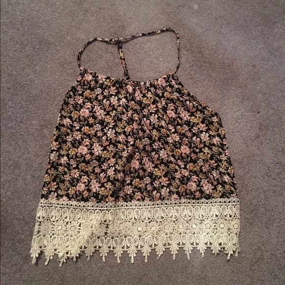 Spaghetti strap halter floral top!