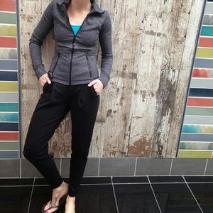 🌟REDUCED🌟LuLuLemon Athletica Take Me Om Pants