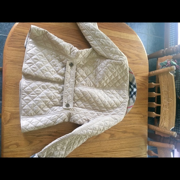 *SOLD* Burberry jacket size medium - Picture 3 of 4