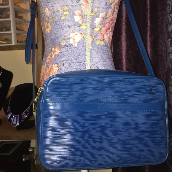 Authentic Louis Vuitton 27 Trocadero