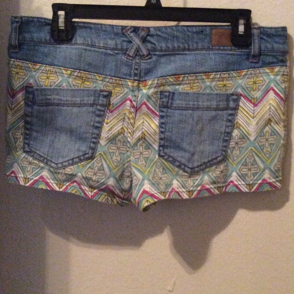Jean pattern shorts