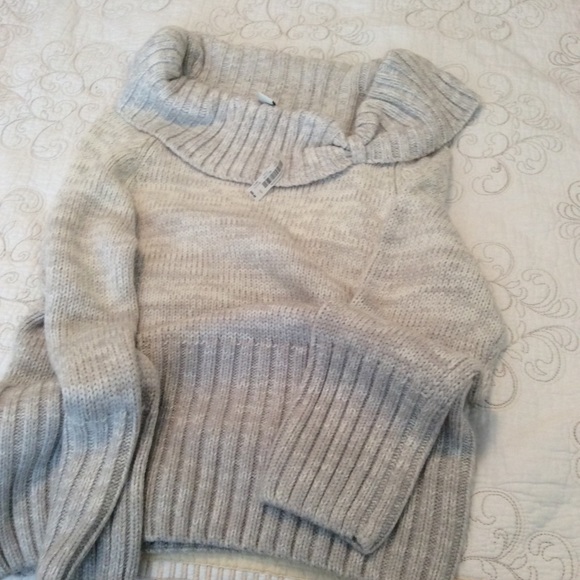 Gray turtleneck