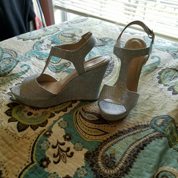 Silver wedges - Picture 2 of 2