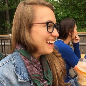 Meet your Posher, Melanie