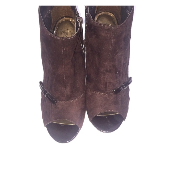 Boot heels!