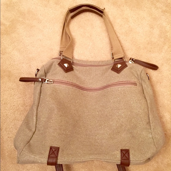 Weekend / overnight carry all shoulder bag