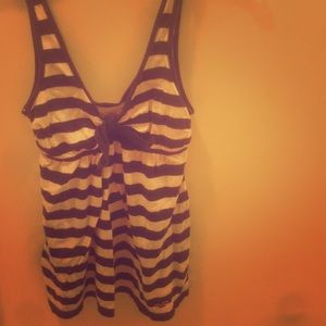 ⚜Hollister Tank⚜