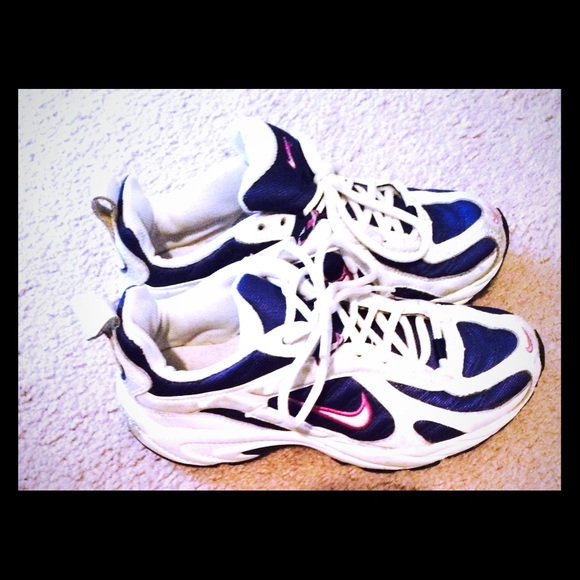 Pink & Blue Nikes👣