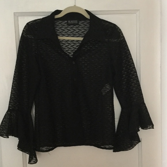Black blouse - Picture 1 of 3