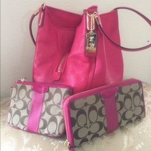 Authentic COACH purse and wallet