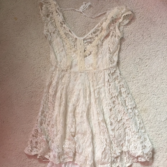 Silent Noise Lace Dress