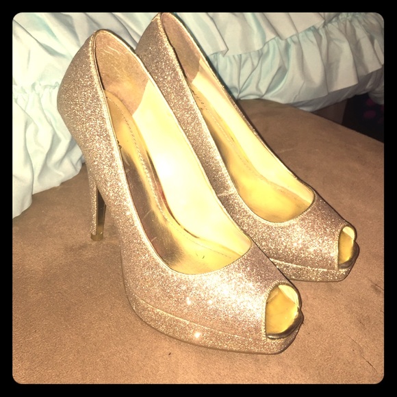 (NWOT) Gold Glitter Express Peep Toe Heels