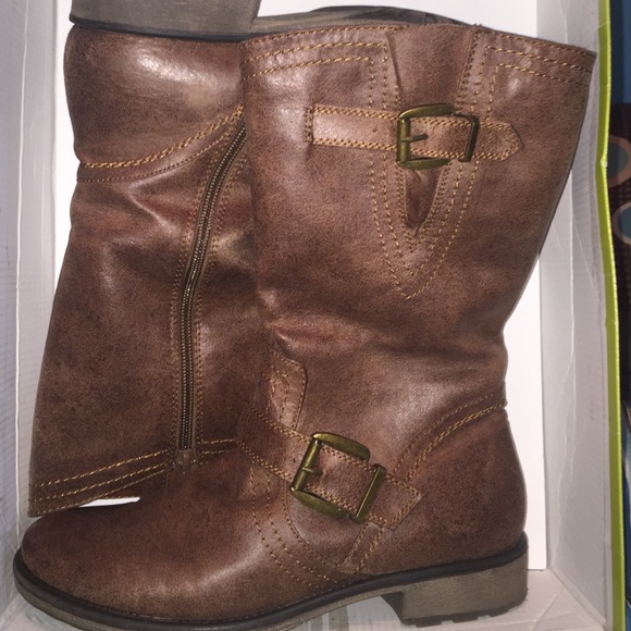 Brown boots