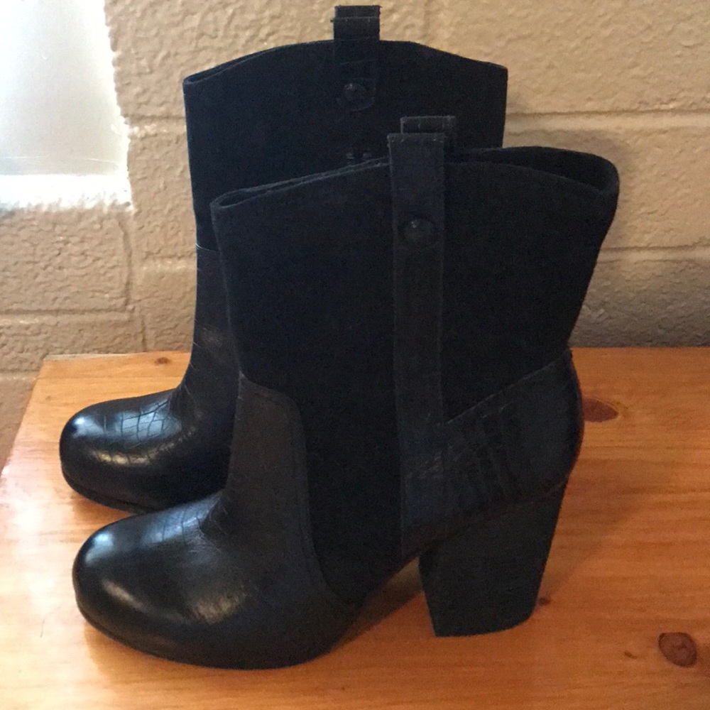 Vince Camuto Booties