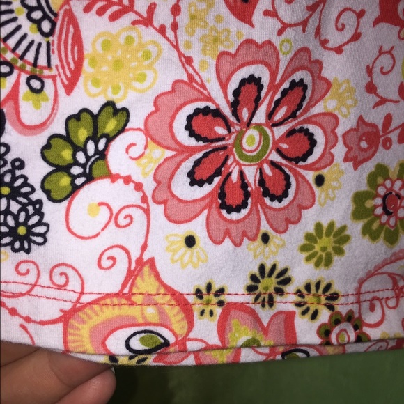 Graphic Tank - Picture 2 of 3