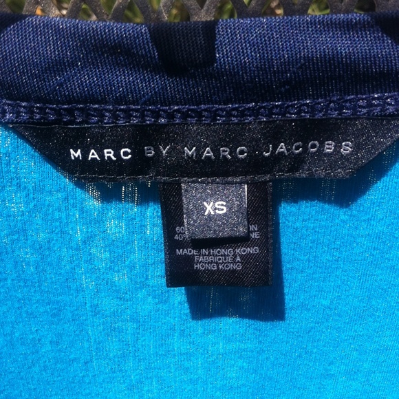 SOLD - Marc by Marc Jacobs 2 Tone Top - Picture 3 of 4