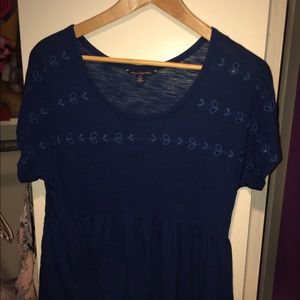 pretty blue American Eagle top