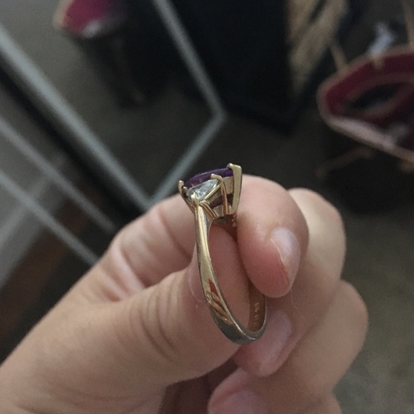 Ring - Picture 2 of 4
