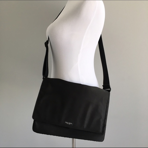 Black Kate Spade messenger bag
