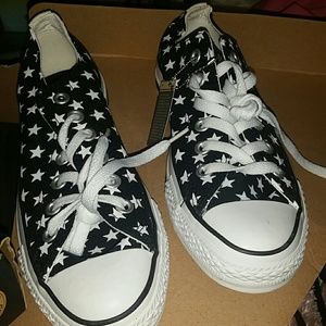 NIB Converse All Stars black with white stars