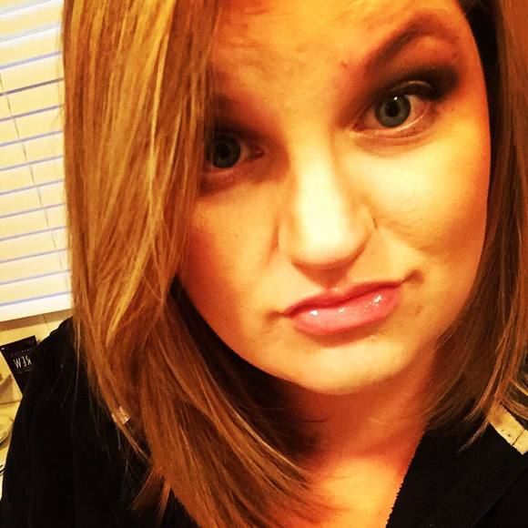Meet your Posher, Chelsie