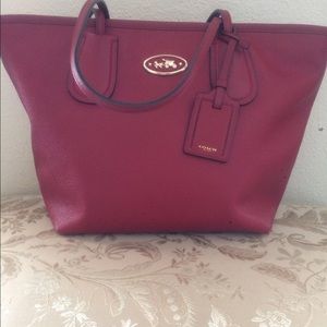 Authentic coach purse