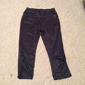 Cheeta crop leggings