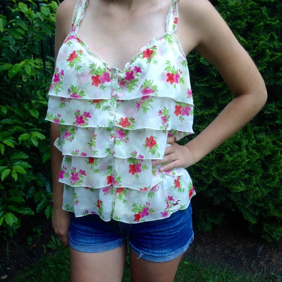 Floral Ruffle Tank - Picture 2 of 2