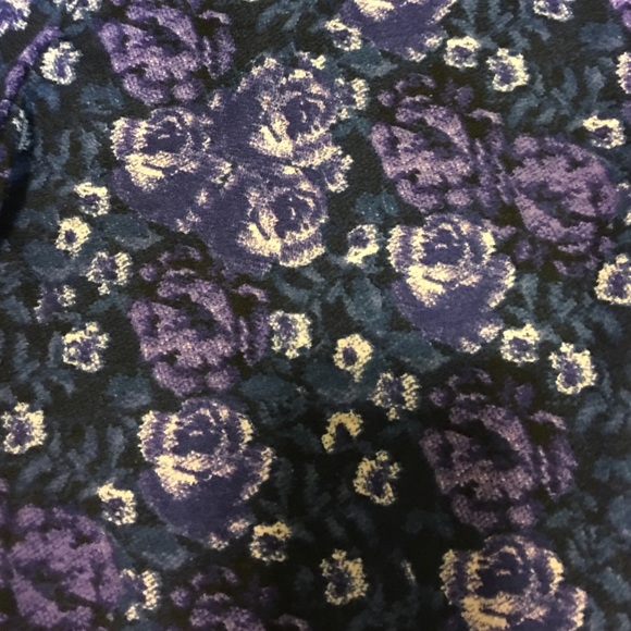 Kim Rogers  purple top - Picture 3 of 3