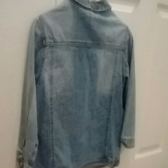 3/4 SLEEVE BLUE JEAN JACKET - Picture 3 of 4