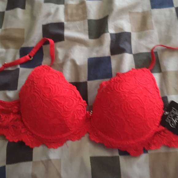 Red push-up bra