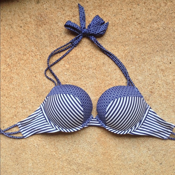 Victoria's Secret Other - Victoria's Secret Bombshell Bikini Top Small 34A