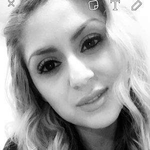 Meet your Posher, Marie