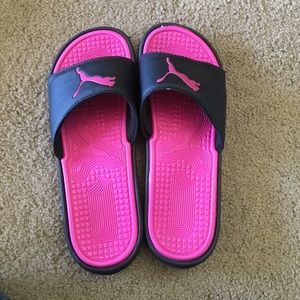 Puma slides