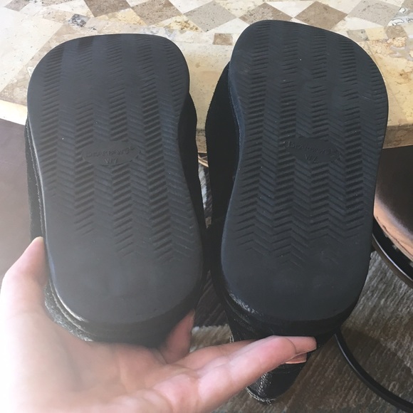 Short black bear paw boots - Picture 4 of 4