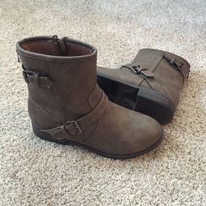 Twisted Ankle Boots- Size 9